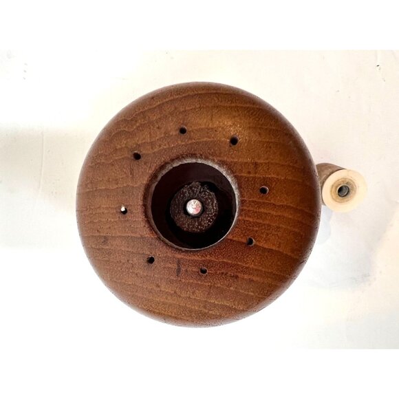 Vintage Cole & Mason Teak Wood Salt Shaker Pepper Grinder Mill 6" H x 2.75" Dia - Picture 5 of 8